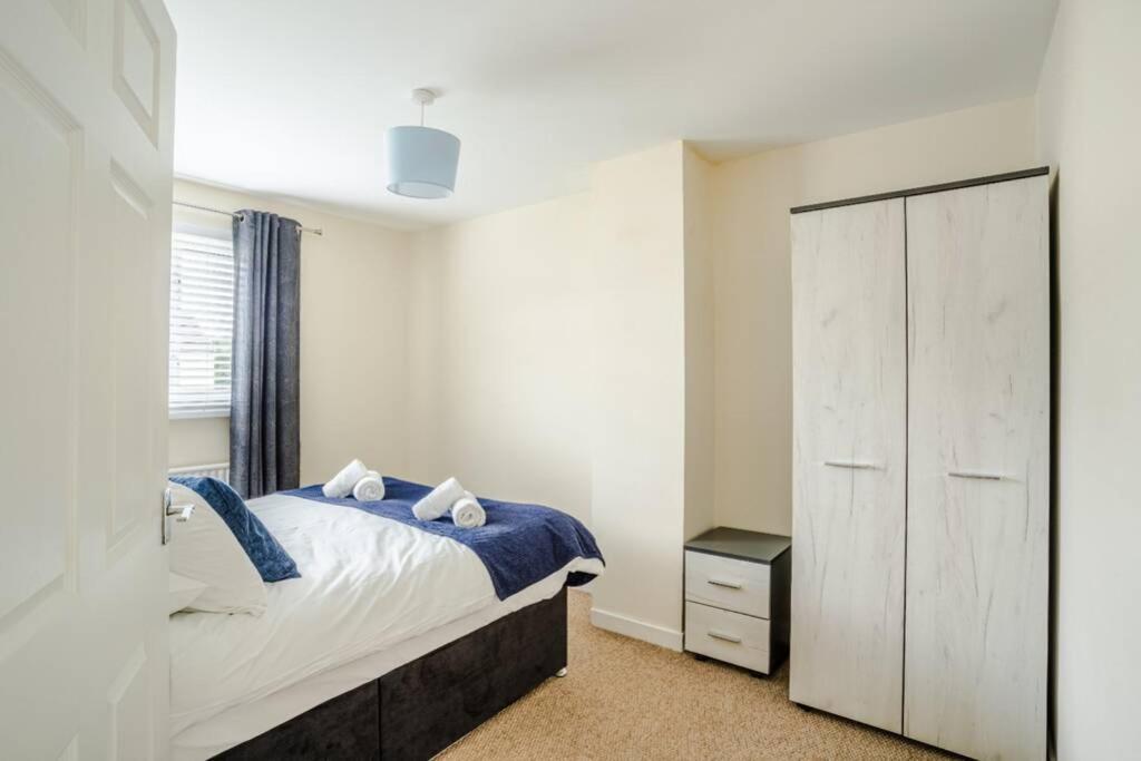 Off Road Parking, Smart Tv In Each Room! Swansea Exterior photo